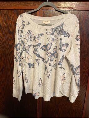 Style & Co. Light Gray Butterfly Tee with Blue Accents